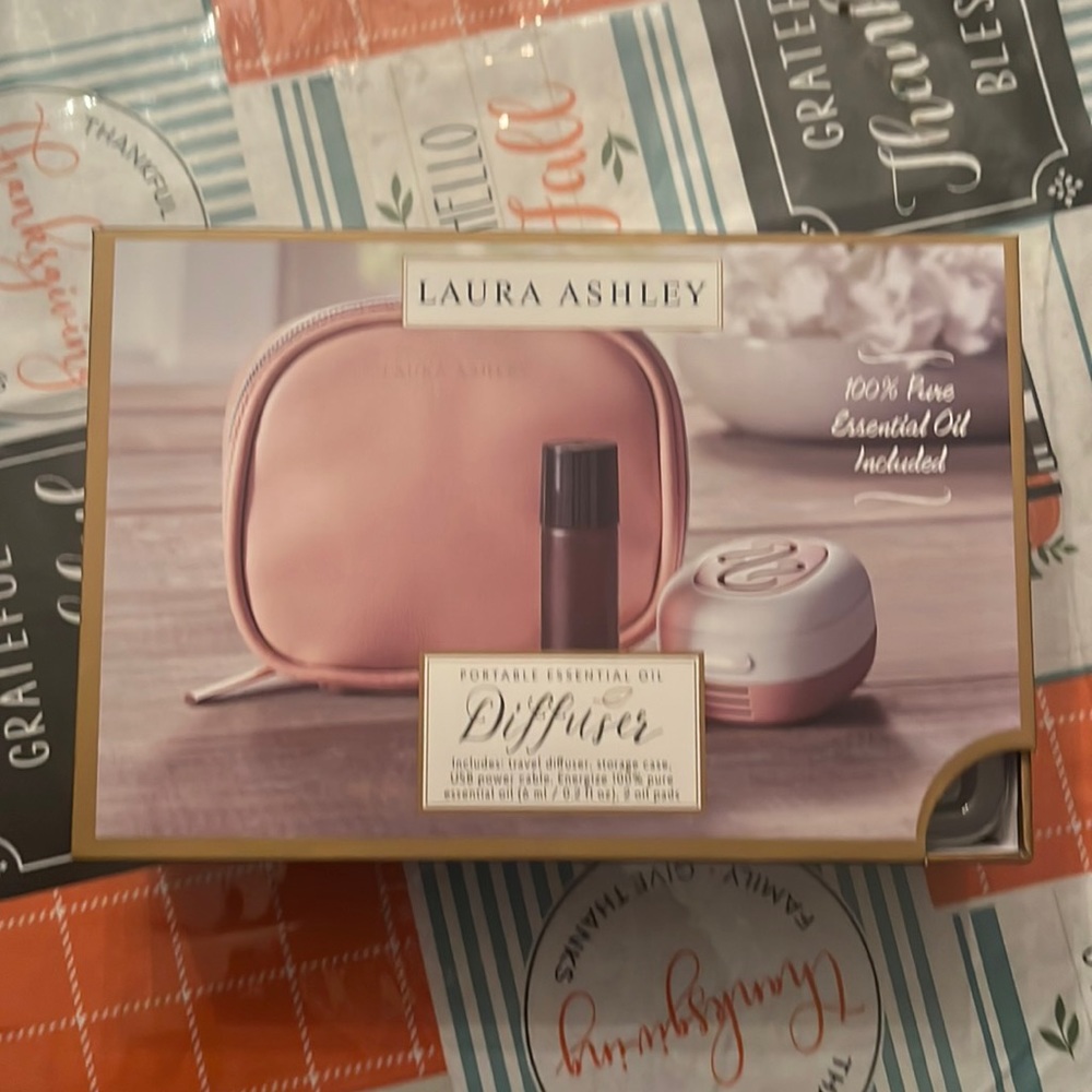 NIB Portable essential oil diffuser